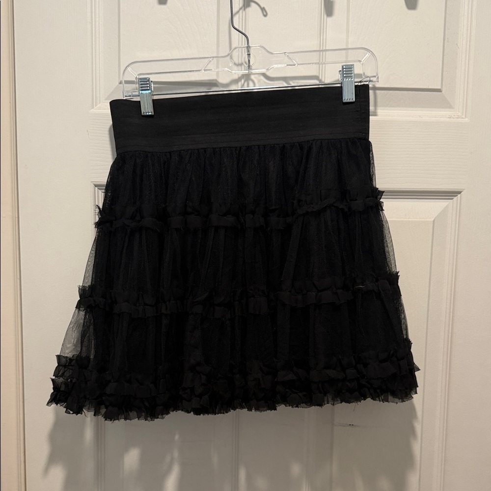 Chic Black Ruffled Mini Skirt